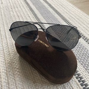 Tom Ford Black Polarized Aviator